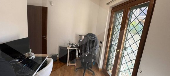 Casa de 4 divisões em Marino, Italy N.º 28966 10