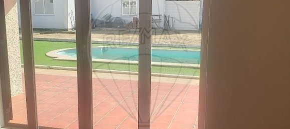 3 bedrooms House in Corroios, Portugal No. 22530 17