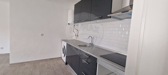 3 bedrooms House in Corroios, Portugal No. 22530 26