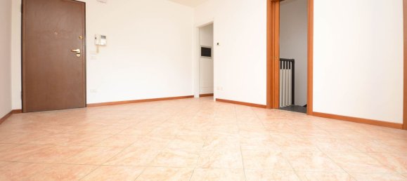 4 bedrooms Duplex in Castelgomberto, Italy No. 363600 4