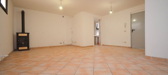 4 bedrooms Duplex in Castelgomberto, Italy No. 363600 12