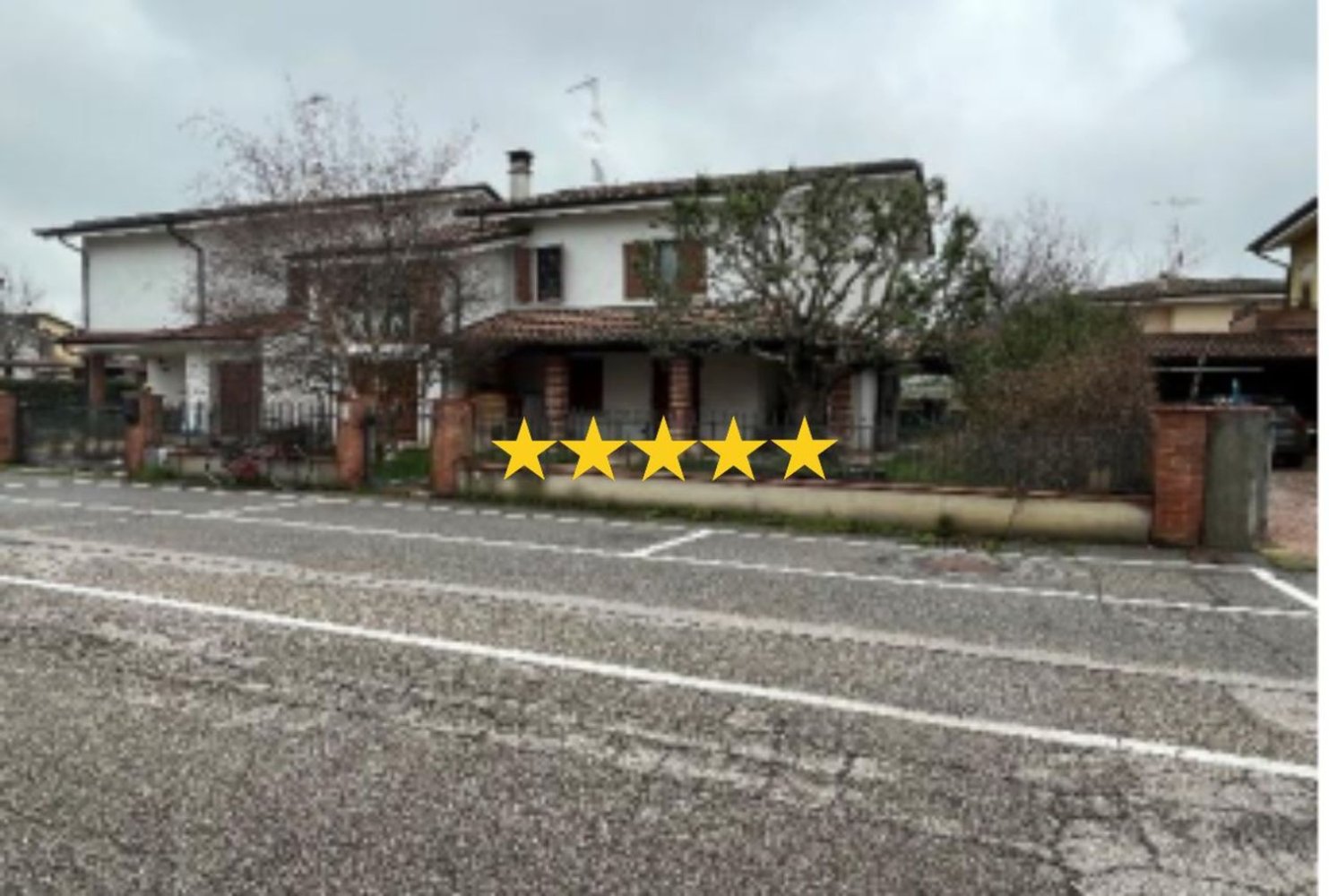 7 bedrooms Apartment in Pegognaga, Italy No. 362234