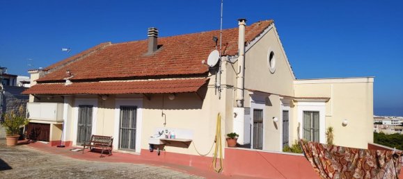 4-salle Appartement à Bisceglie, Italy No. 255321 3