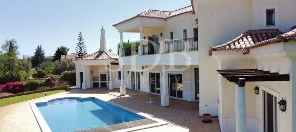 4 bedrooms Villa in Loule, Portugal No. 114921 3