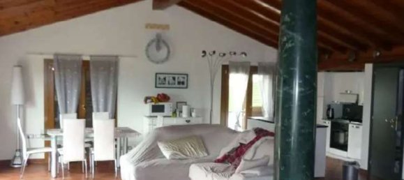 4 rooms House in Porlezza, Italy No. 3901 2