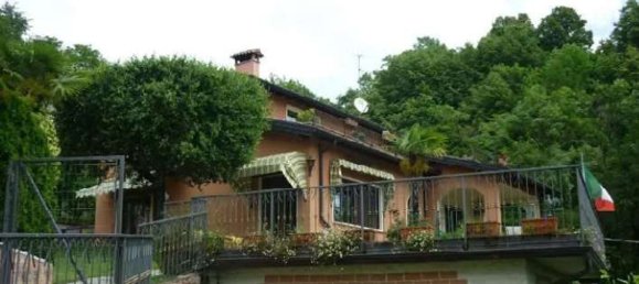 4 rooms House in Porlezza, Italy No. 3901 7