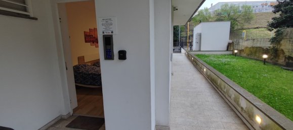 2 rooms Apartment in Rome, Italy No. 27180 13