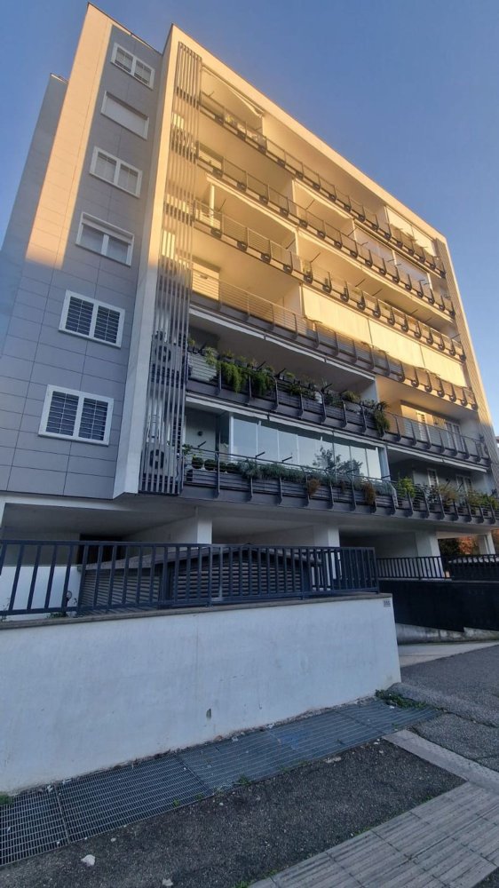 2 rooms Apartment in Rome, Italy No. 27180