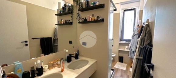 Квартира с 2 спальнями в Генуя, Италия № 371436 18