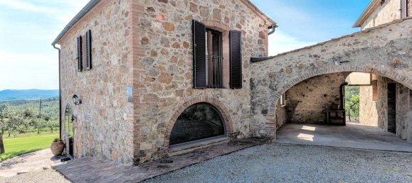 43 rooms Villa in Monteroni d'Arbia, Italy No. 211941 5