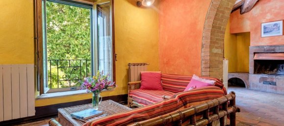 43 rooms Villa in Monteroni d'Arbia, Italy No. 211941 10