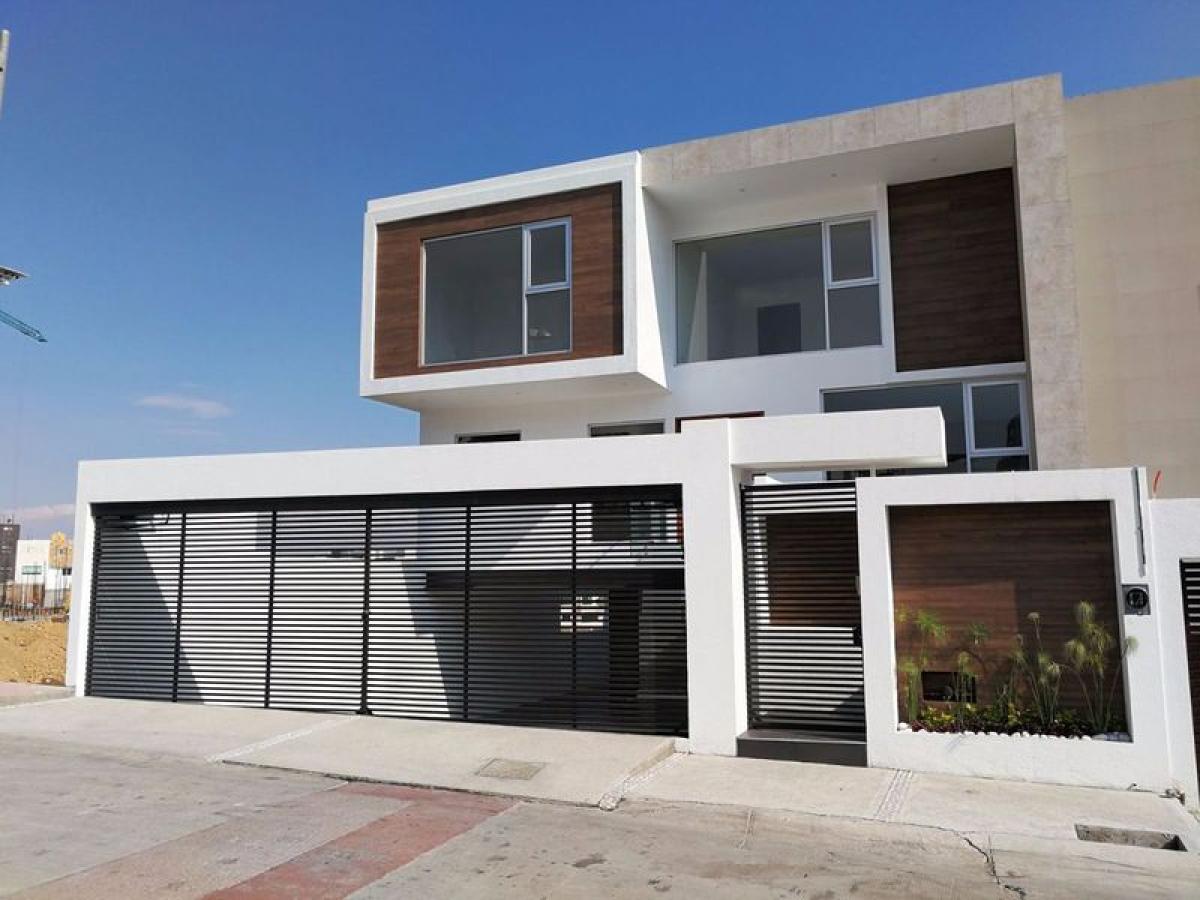 4 bedrooms House in Naucalpan de Juarez, Mexico No. 221099