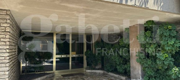 2 Schlafzimmer Wohnung in Sanremo, Italy, Nr. 293893 32