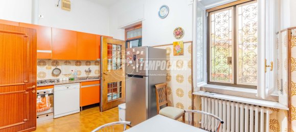 3 bedrooms Villa in Milan, Italy No. 354192 11