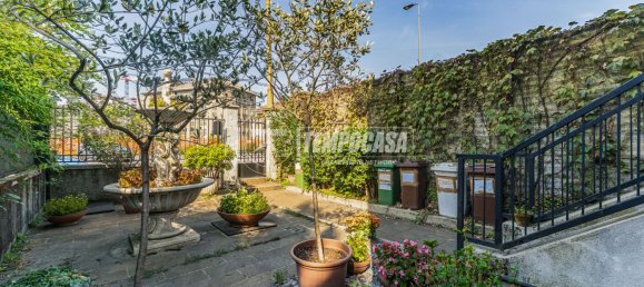 3 bedrooms Villa in Milan, Italy No. 354192 4