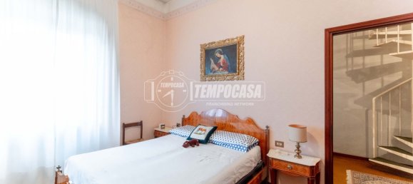 3 bedrooms Villa in Milan, Italy No. 354192 30