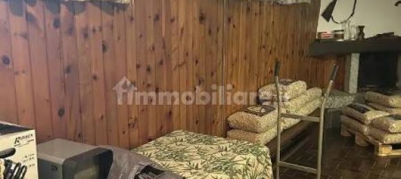 6 Schlafzimmer Villa in Erba, Italy, Nr. 3917 23