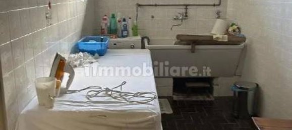 6 Schlafzimmer Villa in Erba, Italy, Nr. 3917 22