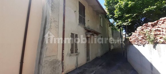 2 bedrooms House in Foligno, Italy No. 103381 6