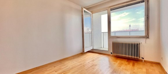 Apartamento de 4 habitaciónes en Favoriten, Austria No. 127615 3