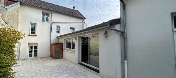 5 bedrooms House in Carrieres-sous-Poissy, France No. 145952 4