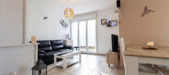 2 Schlafzimmer Wohnung in Jouy-le-Moutier, France, Nr. 167607 10