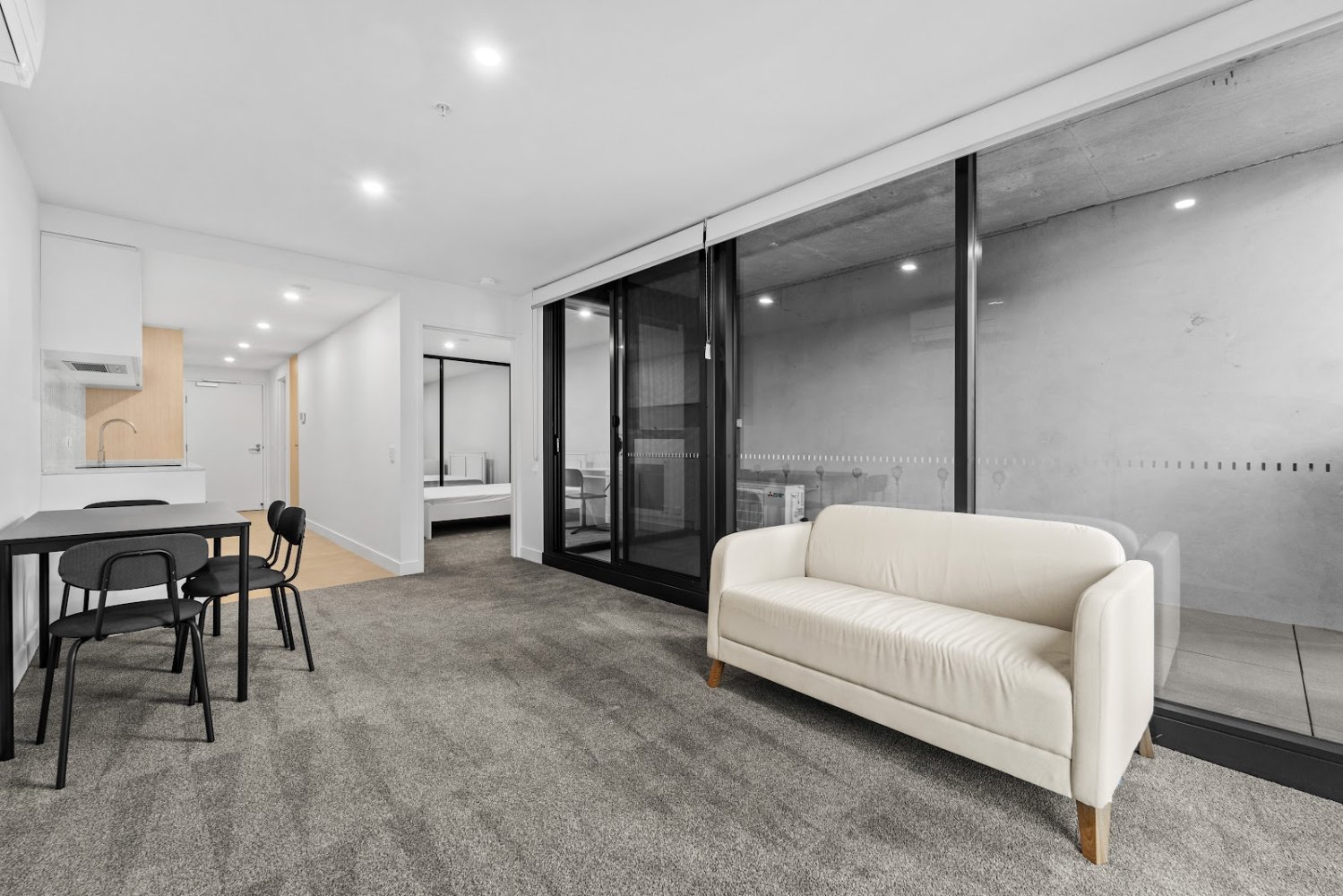 1 bedroom Apartment in Phillip, Australia No. 542