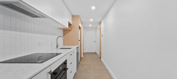 1 bedroom Apartment in Phillip, Australia No. 542 2