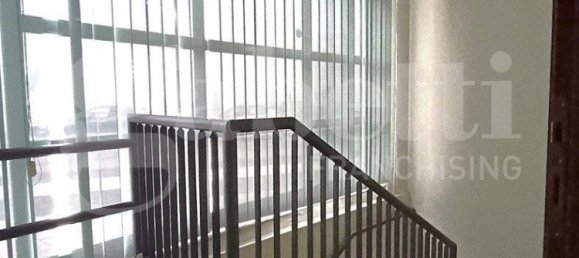 5 rooms Building in Viareggio, Italy No. 12386 6