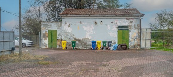 Entrepôt à Forlimpopoli, Italy 1128m² No. 75040 23