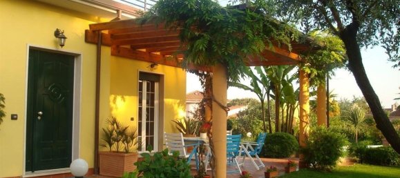 5 bedrooms Villa in Massa, Italy No. 237336 26