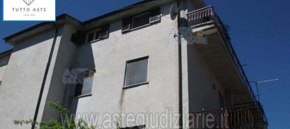 4 rooms Apartment in Magliano Romano, Italy No. 199831 10