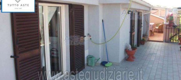 4 rooms Apartment in Magliano Romano, Italy No. 199831 2