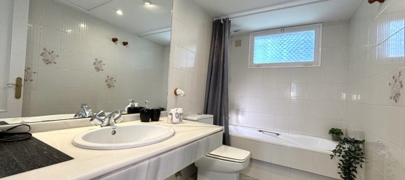 2 Schlafzimmer Penthouse in Estepona, Spain, Nr. 146109 24