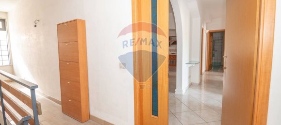 6 rooms Apartment in Grammichele, Italy No. 132674 12