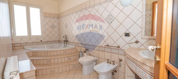 6 rooms Apartment in Grammichele, Italy No. 132674 14