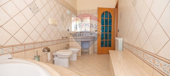 6 rooms Apartment in Grammichele, Italy No. 132674 17