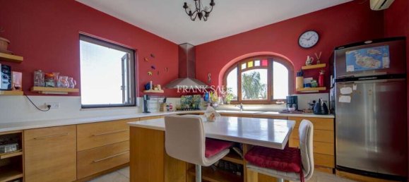 4 غرف نوم مزرعة في Siggiewi, Malta رقم 210 31