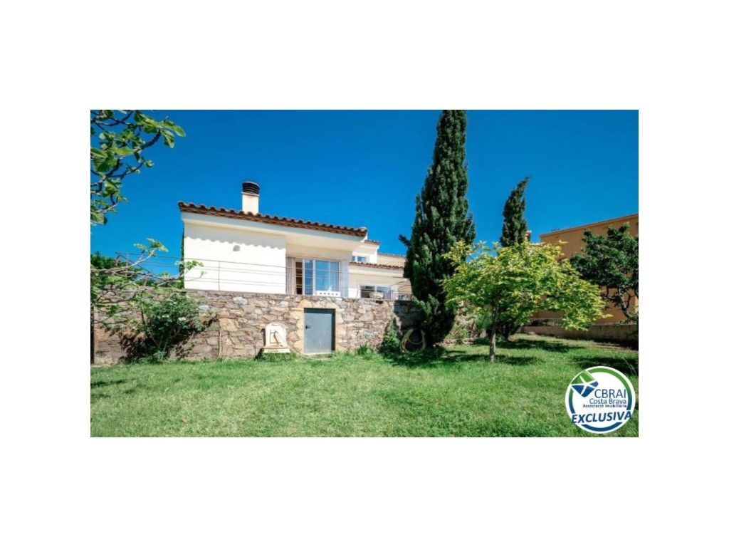 4 bedrooms House in Roses, Spain No. 196247