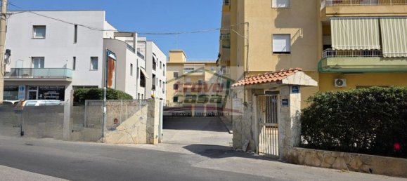 4-salle Appartement à Syracuse, Italy No. 268997 2