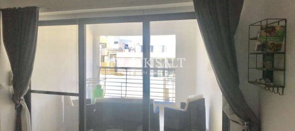 Apartamento de 2 dormitorios en Msida, Malta No. 5407 3