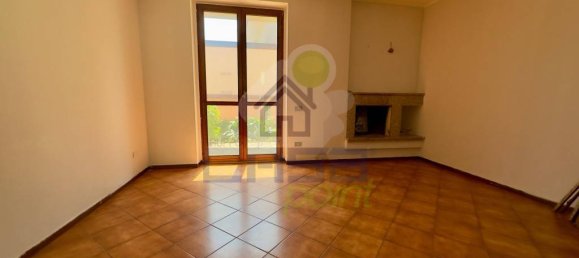 3 Schlafzimmer Wohnung in Cappella Cantone, Italy, Nr. 88917 6