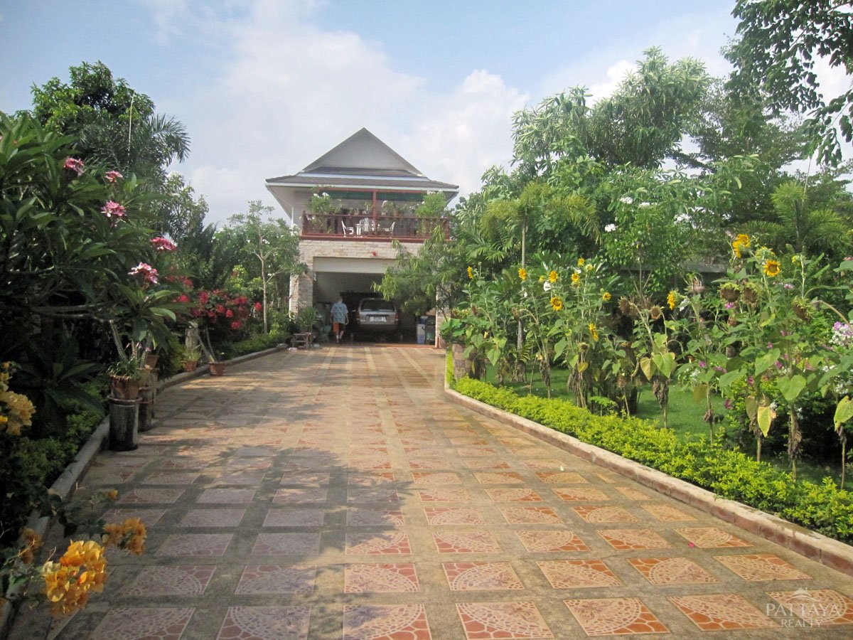 4 bedrooms Cafe / restaurant in Pattaya, Thailand No. 1321