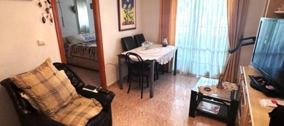 Apartamento de 2 dormitorios en Torrevieja, Spain No. 135588 2