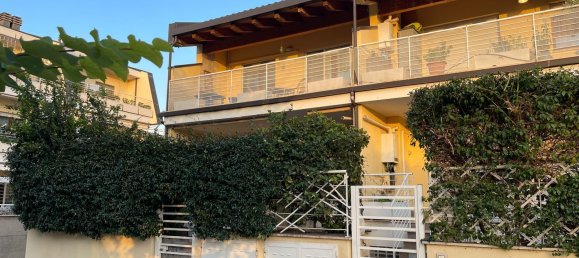 3 bedrooms Duplex in Rome, Italy No. 84365 16