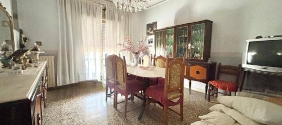3 bedrooms Apartment in Naples, Italy No. 273467 10