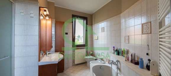 4 bedrooms Villa in Casalpusterlengo, Italy No. 348642 15