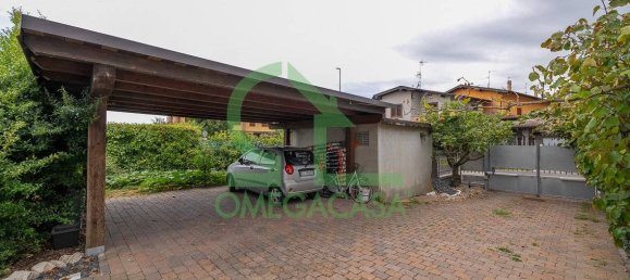 4 bedrooms Villa in Casalpusterlengo, Italy No. 348642 18