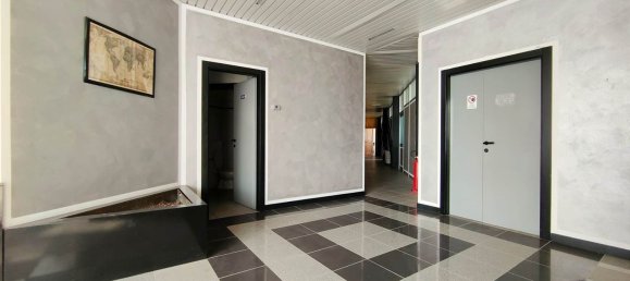 30 rooms Warehouse in Signa, Italy No. 62891 17