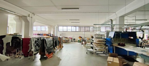 30 rooms Warehouse in Signa, Italy No. 62891 13